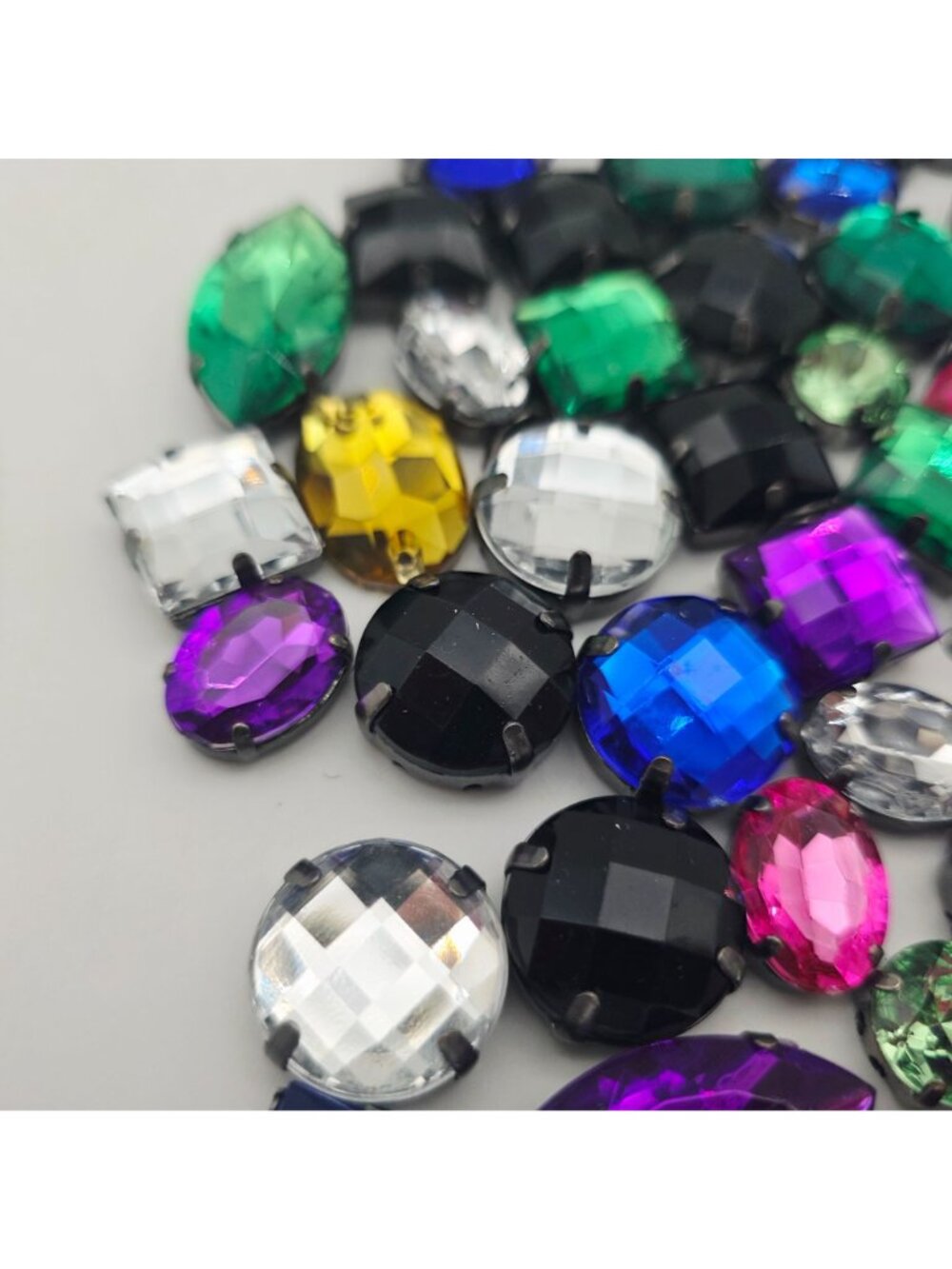 Assorted Craft Rhinestones & Gems For Jewelry Making Sewing DIY Projects - Picture 4 of 7